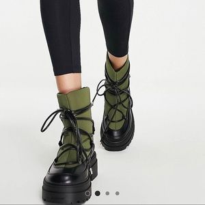 NIB ASOS Chunky cold weather boot size 11